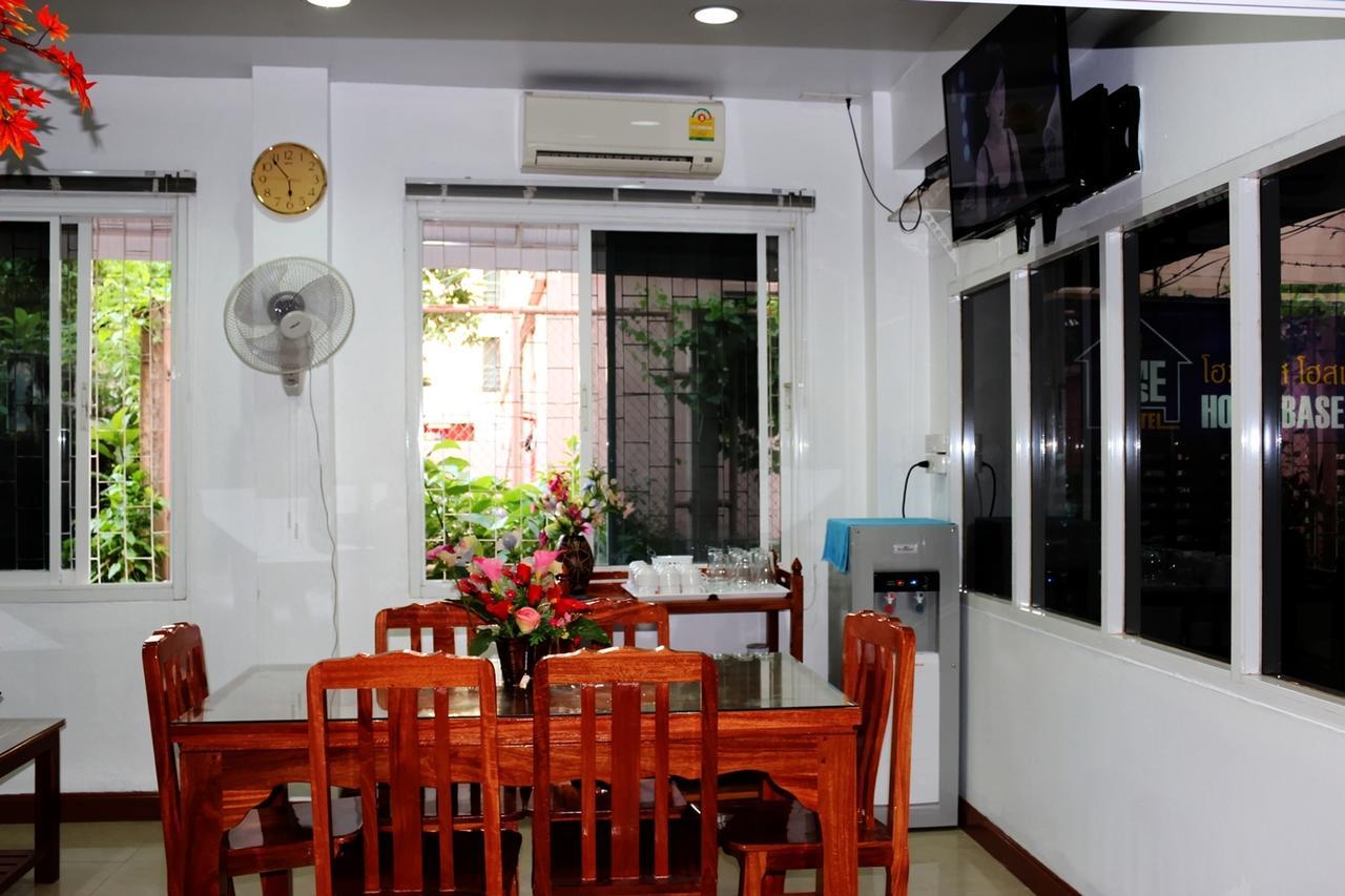 Home Base Hostel (Adults Only) Bangkok Kültér fotó
