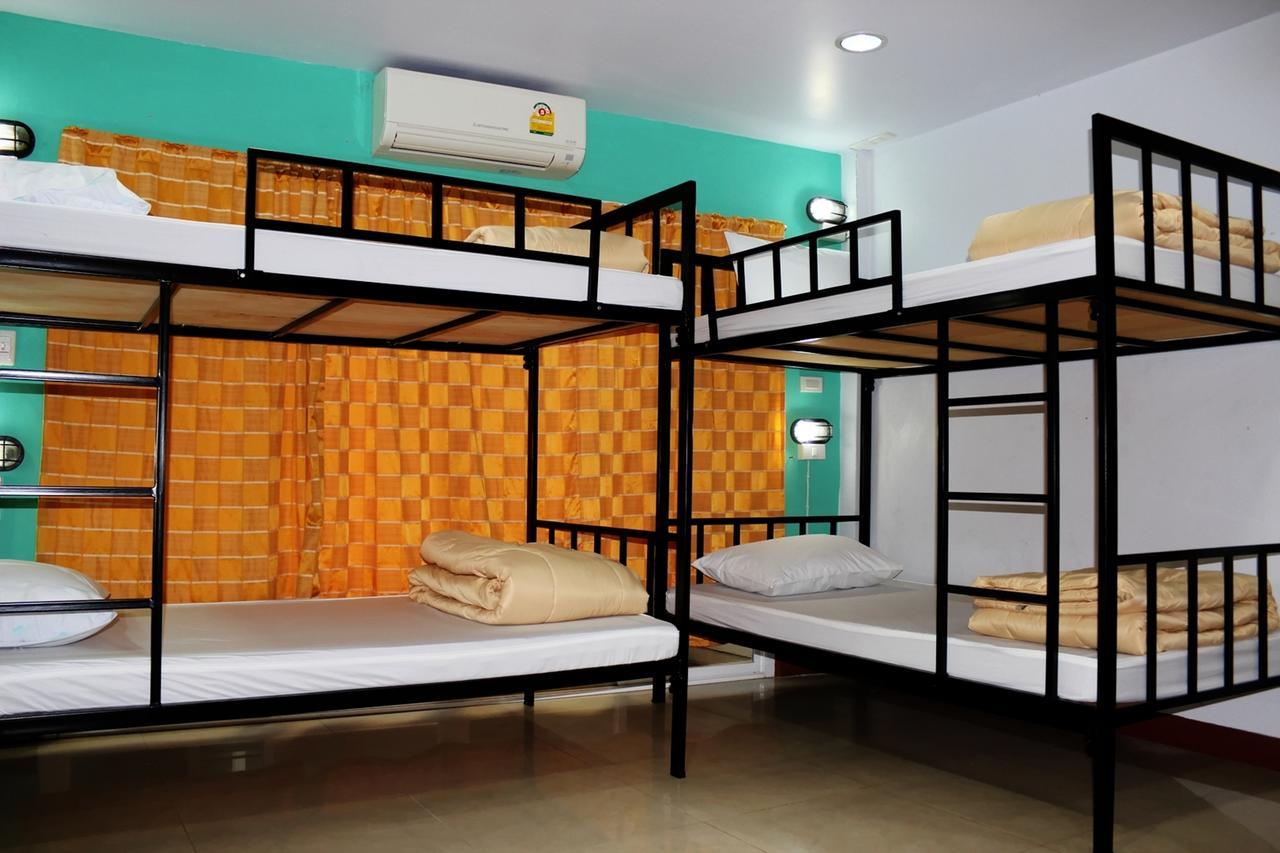 Home Base Hostel (Adults Only) Bangkok Kültér fotó